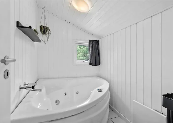 0351-romo-regnspoven-8 Holiday home Molby